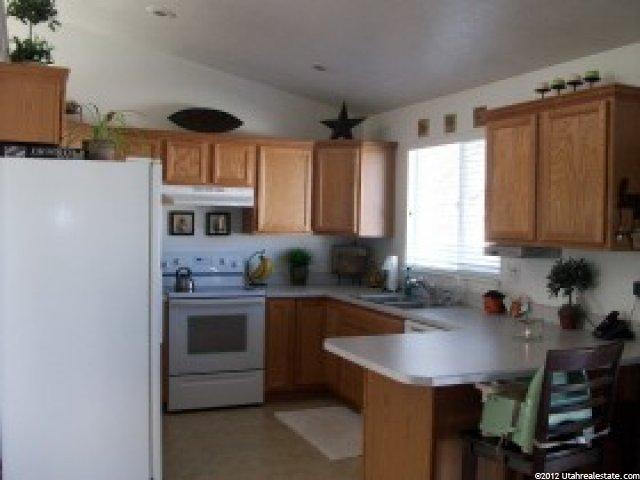 5335 S 4100 W, Roy, UT 84067 — photo 4