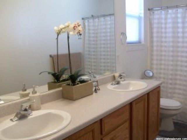 5335 S 4100 W, Roy, UT 84067 — photo 8
