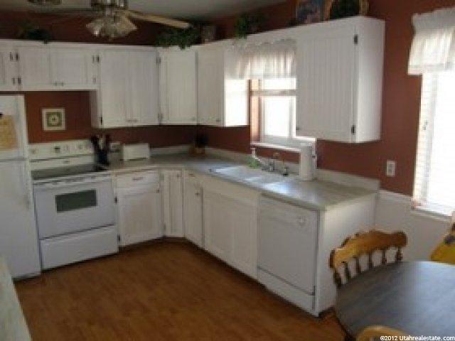 732 W 3600 S, Bountiful, UT 84010 — photo 4