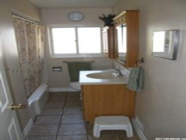 732 W 3600 S, Bountiful, UT 84010 — photo 6