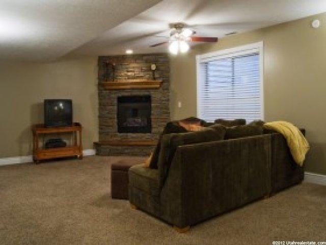 167 E North Canyon Rd, Bountiful, UT 84010 — photo 2
