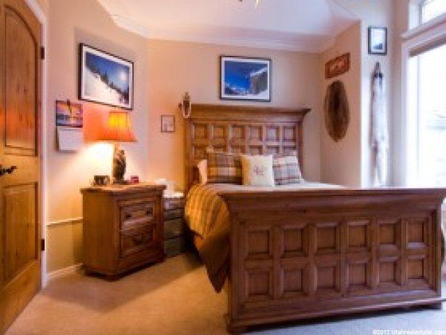 3935 Alpine Valley Cir, Sandy, UT 84092 — photo 9