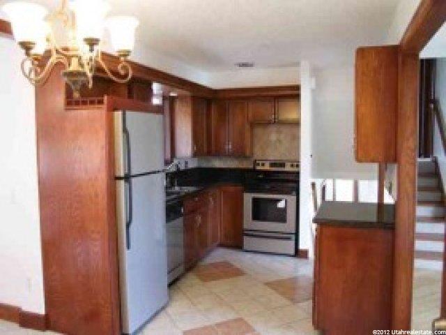 2426 E Quail Run Dr, Sandy, UT 84093 — photo 6