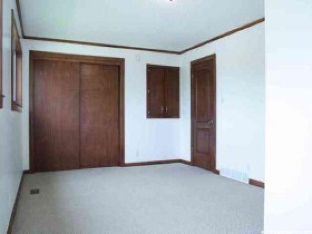 2426 E Quail Run Dr, Sandy, UT 84093 — photo 8