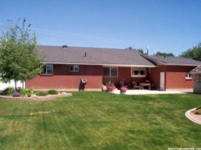 746 S State St, Roosevelt, UT 84066 — photo 2