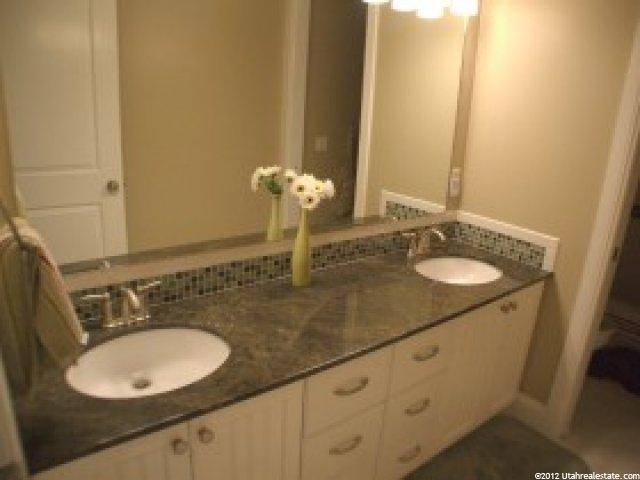 6293 N Willow Creek Rd E, Mountain Green, UT 84050 — photo 9