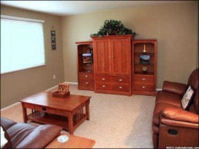 972 Violet Dr, Sandy, UT 84094 — photo 2