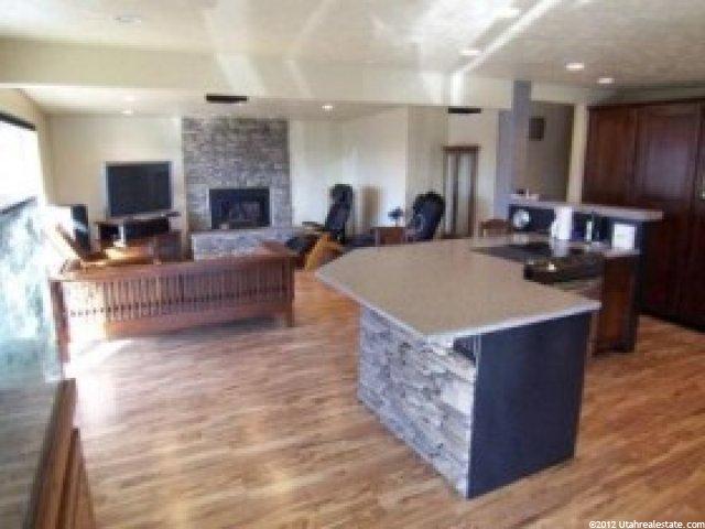 880 E Crocus Cir S, Sandy, UT 84094 — photo 5