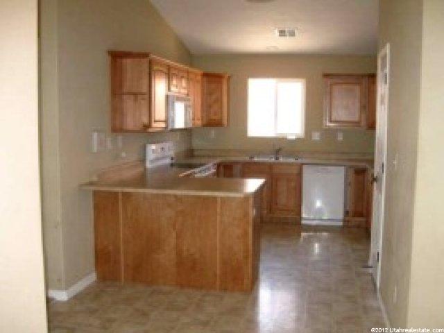 739 W 2500 S, Hurricane, UT 84737 — photo 4