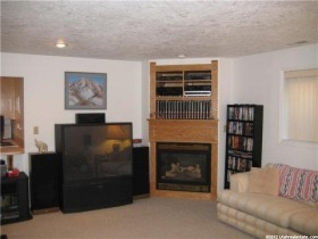 2112 N Sunset Dr, Layton, UT 84040 — photo 12