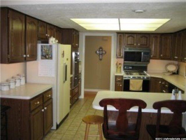 2112 N Sunset Dr, Layton, UT 84040 — photo 6