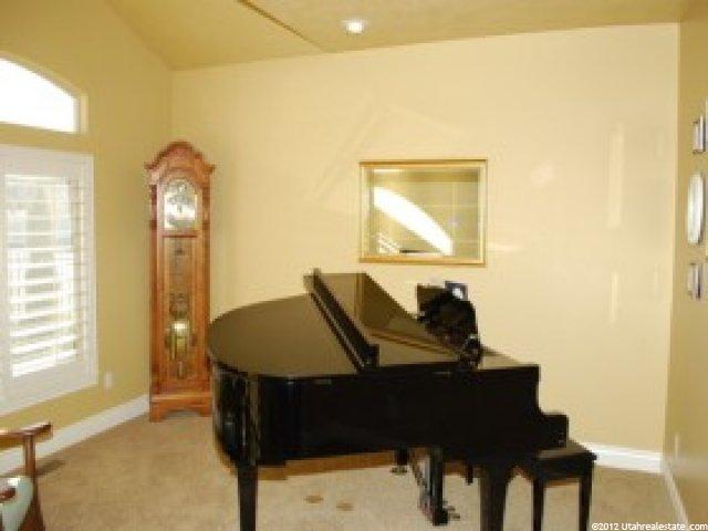 982 S Centerville Commons Way, Centerville, UT 84014 — photo 2