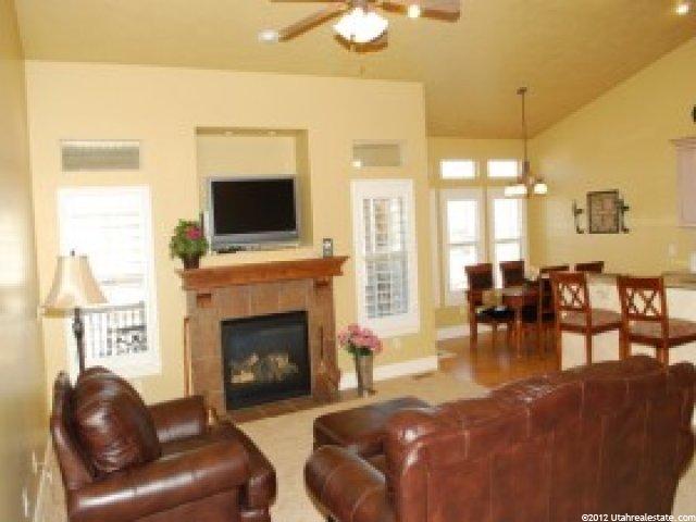 982 S Centerville Commons Way, Centerville, UT 84014 — photo 5