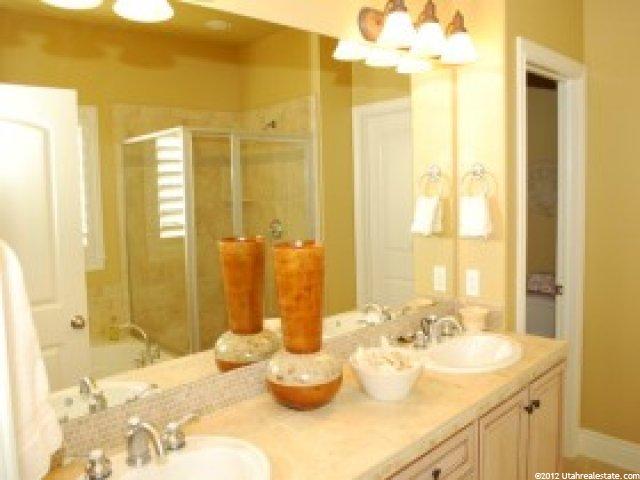 982 S Centerville Commons Way, Centerville, UT 84014 — photo 7