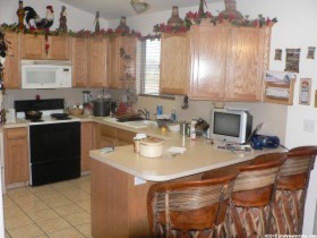 360 W North St, Harrisville, UT 84404 — photo 2