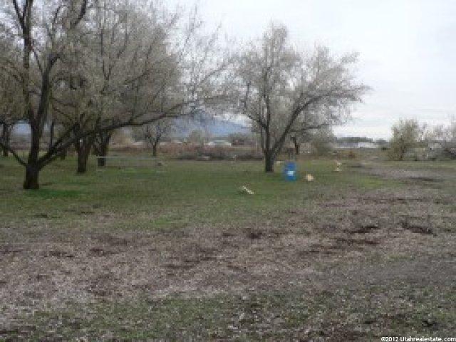 360 W North St, Harrisville, UT 84404 — photo 9