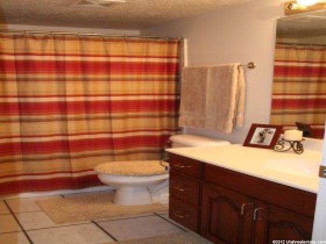15 E 2200 S, Bountiful, UT 84010 — photo 8