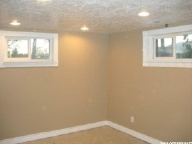 260 E 100 S, Bountiful, UT 84010 — photo 7