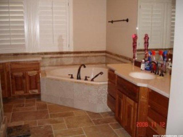 1044 N 3650 W, Marriott Slaterville, UT 84404 — photo 9