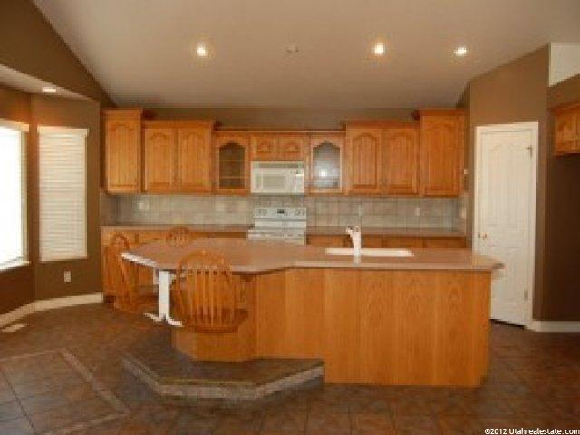 5553 S 175 E, Ogden, UT 84405 — photo 2