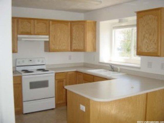 939 Canfield Dr, Ogden, UT 84404 — photo 4