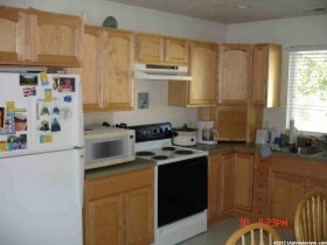 126 N Pingree Ave, Ogden, UT 84404 — photo 2