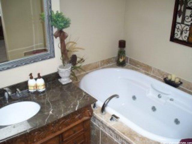 2262 Willow Brook Way, Sandy, UT 84092 — photo 6