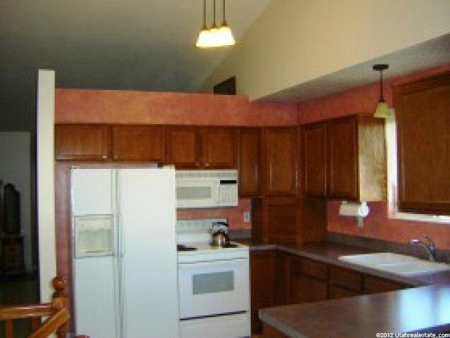 2056 N 850 W, Clinton, UT 84015 — photo 3