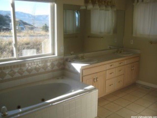 2014 Bear Mountain Dr, Draper, UT 84020 — photo 9
