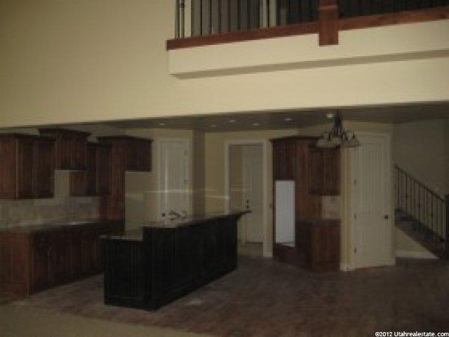 1307 E Shays Grove Ln E, Murray, UT 84121 — photo 2