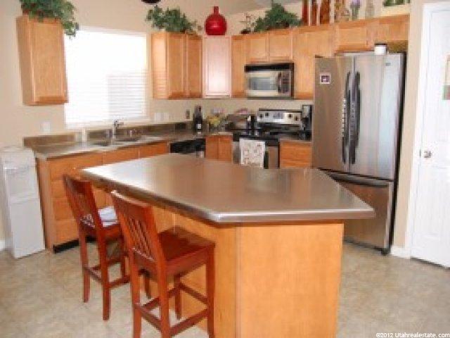 1015 W Oldham Dr, North Salt Lake, UT 84054 — photo 3