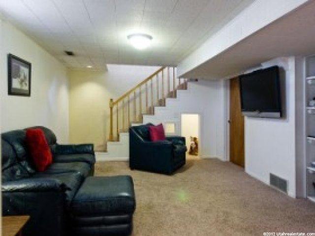 324 N 300 W, Bountiful, UT 84010 — photo 2