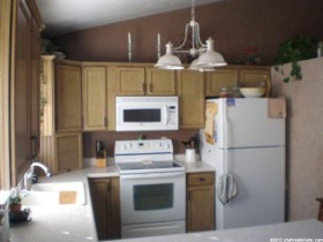 3088 N 2250 E, Layton, UT 84040 — photo 3