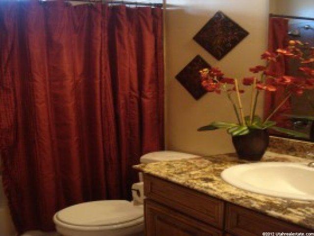 689 Lava Point Dr, St. George, UT 84770 — photo 5