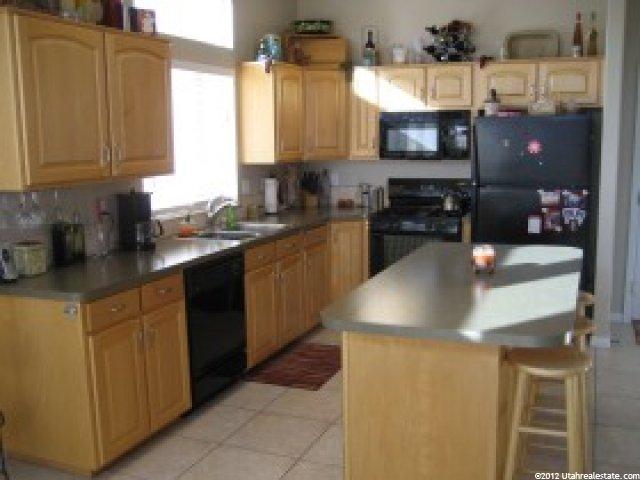 1007 E Canfield Dr, Ogden, UT 84404 — photo 6