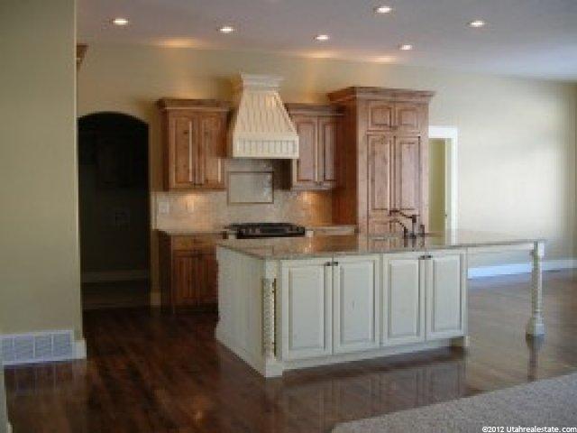 734 W 2825 N, Pleasant View, UT 84414 — photo 2