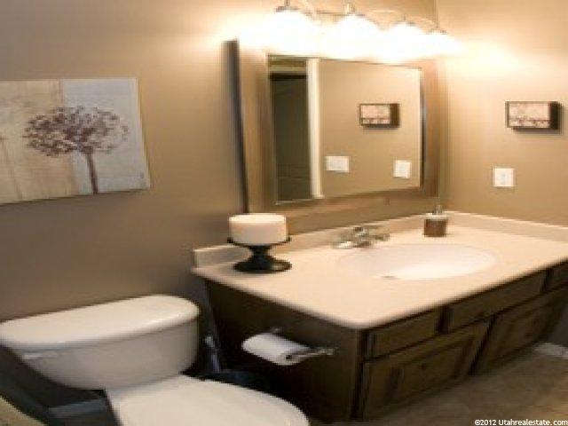226 Brady Ln, Kaysville, UT 84037 — photo 8