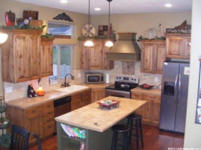 300 W 285 N, Wellsville, UT 84339 — photo 2