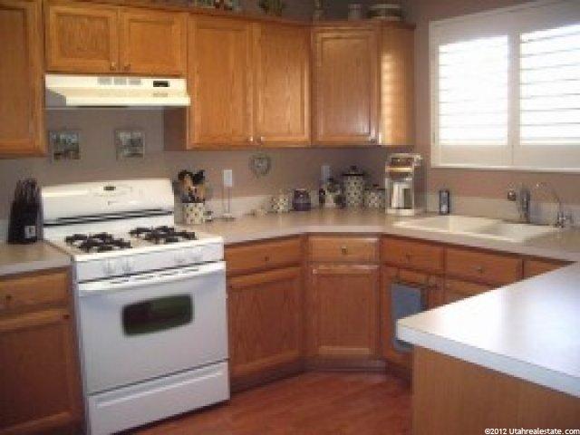 446 E 3650 N, North Ogden, UT 84414 — photo 2