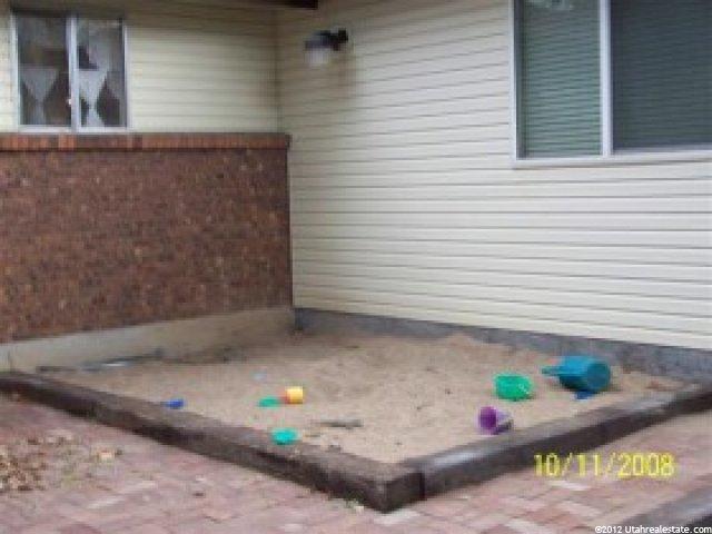 642 W 1130 N, Clinton, UT 84015 — photo 2