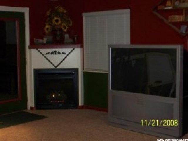 642 W 1130 N, Clinton, UT 84015 — photo 4