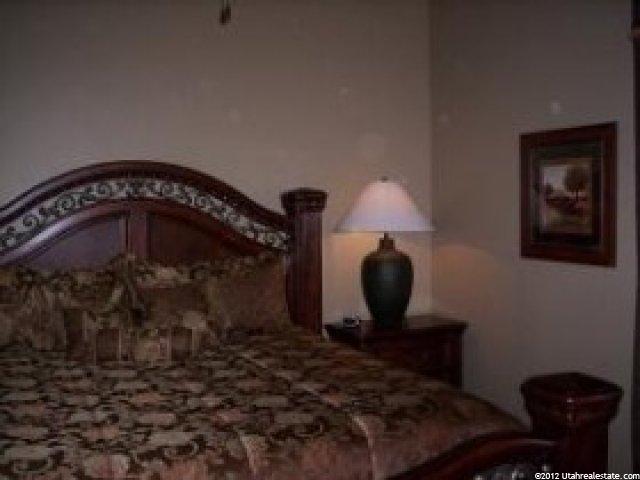 90 N 6680 W #B9, Hurricane, UT 84737 — photo 4