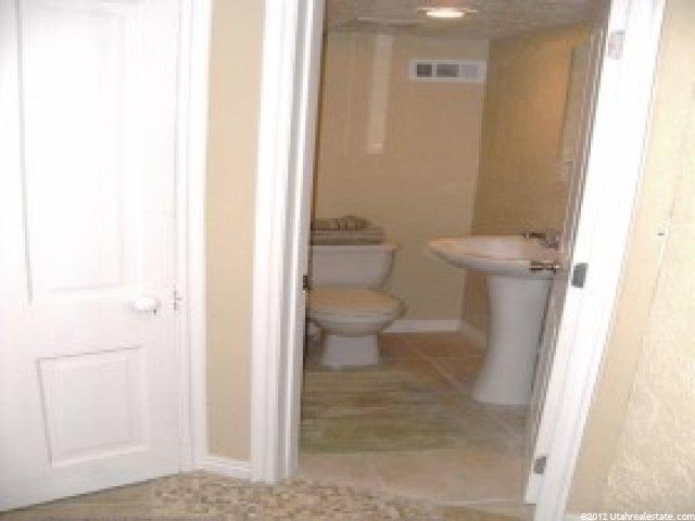 435 E 17th St, Ogden, UT 84404 — photo 8
