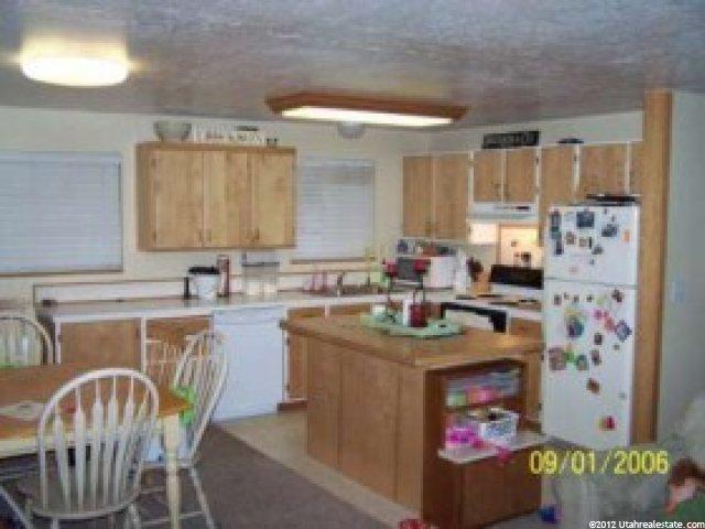657 W 550 N, Clearfield, UT 84015 — photo 2