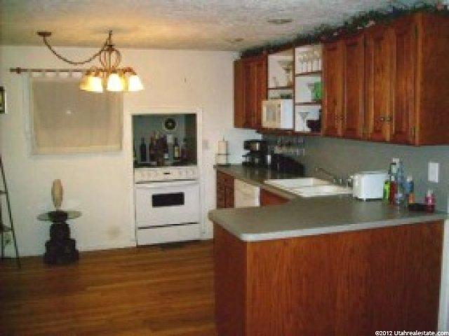 162 S 450 E, Clearfield, UT 84015 — photo 5