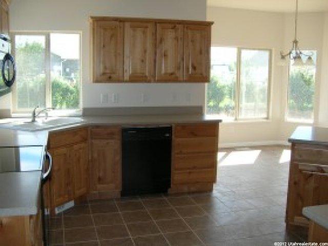 1251 W 1580 N, Clinton, UT 84015 — photo 5