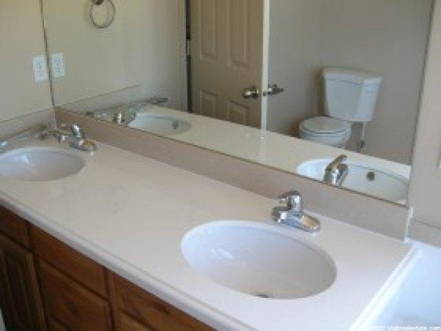 1354 W 1580 N, Clinton, UT 84015 — photo 6