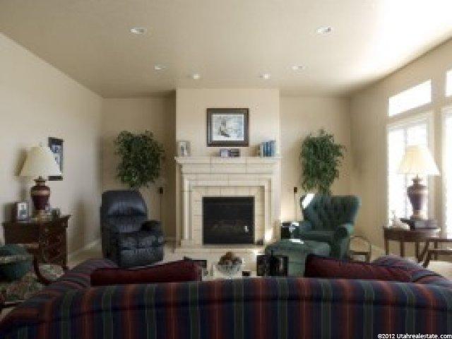 940 N 3500 W, Layton, UT 84041 — photo 3