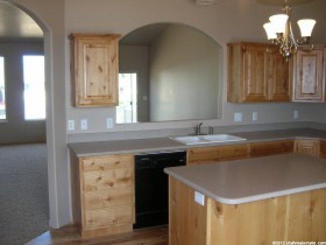 1458 W 1595 N, Clinton, UT 84015 — photo 3