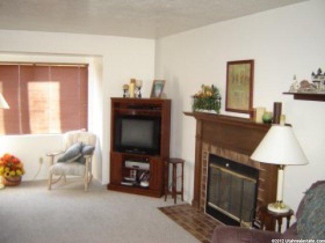 236 N 500 W, Clearfield, UT 84015 — photo 2